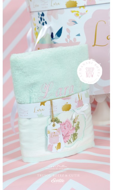 Trusou  de botez brodat cu note moderne, Spring Sounds 11